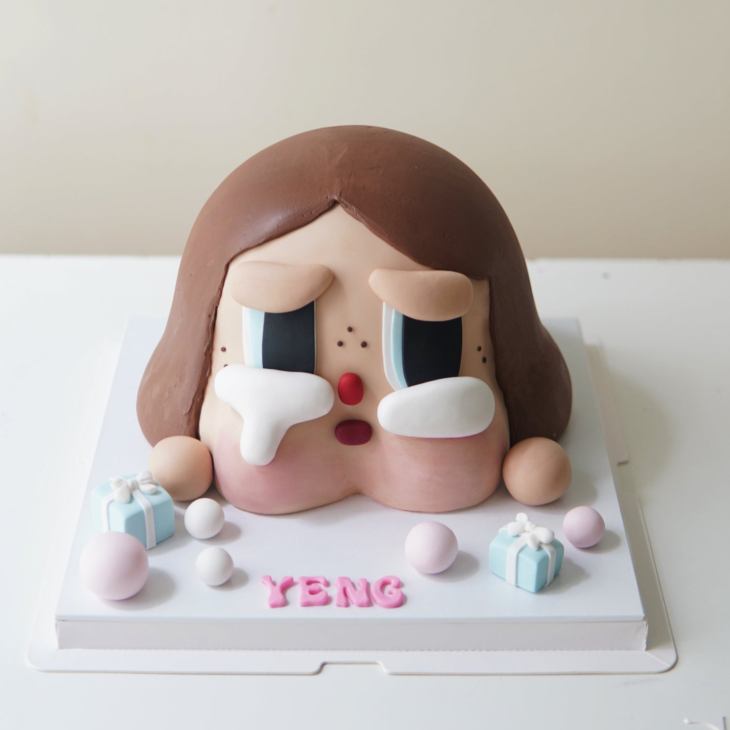 CryBaby Big Head Customise Cake
