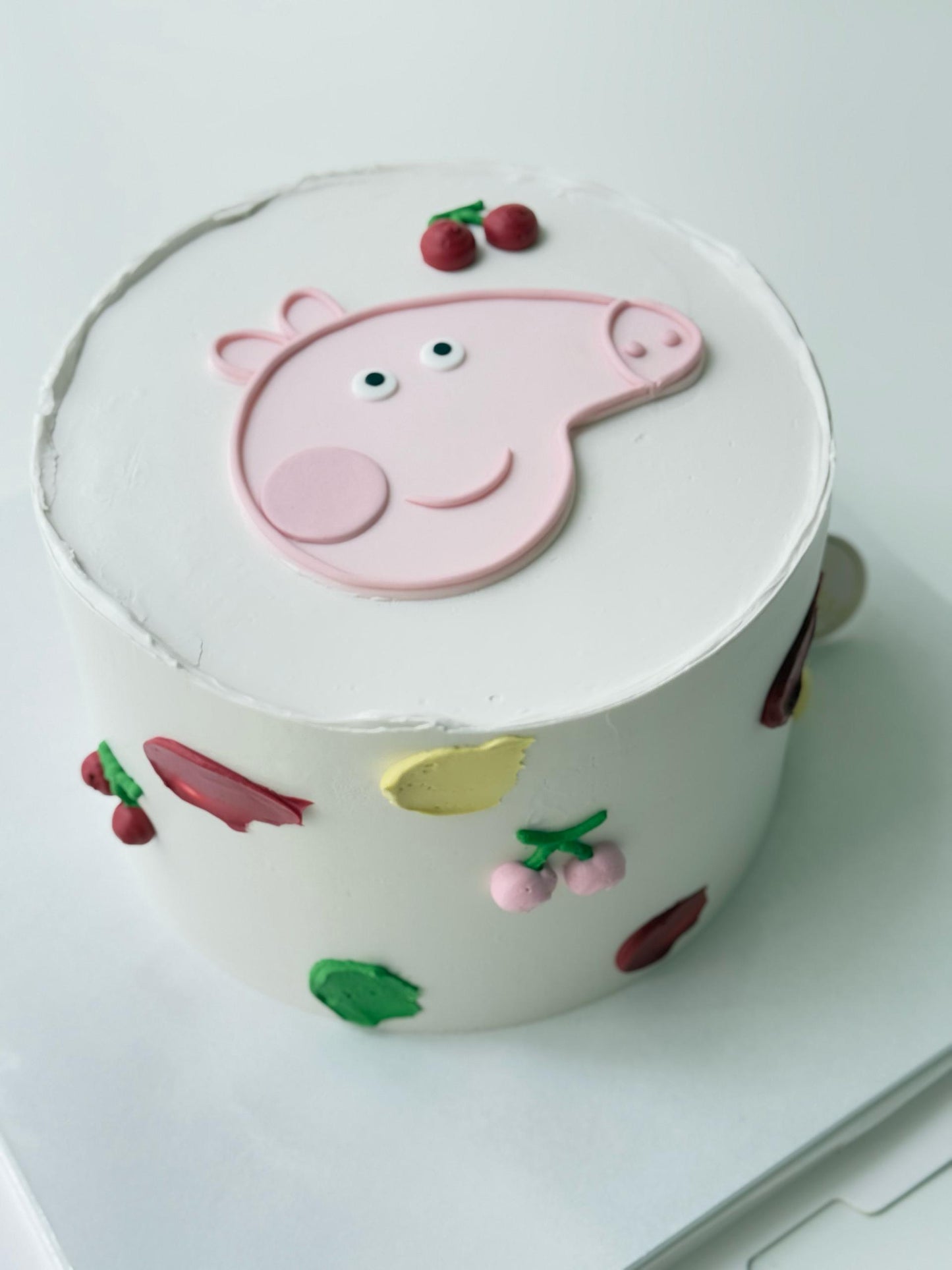 Peppa Pig Customised Cake