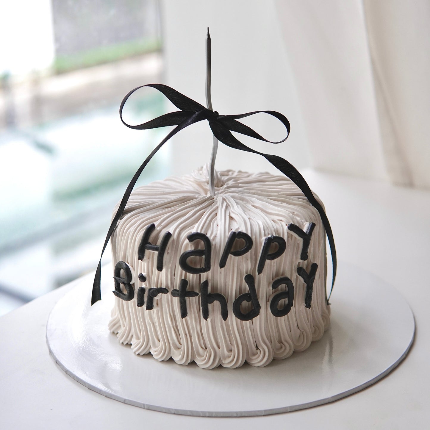 Minimalist HBD Wording Design Customise Cake