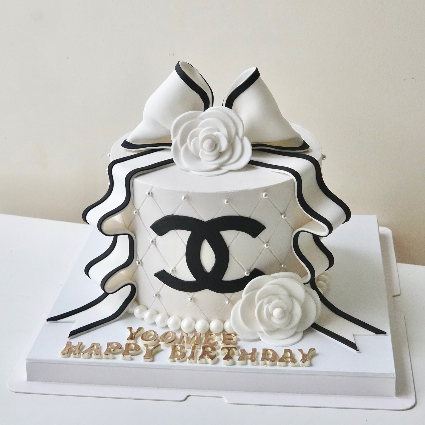 Channel Ribbon Customise Cake