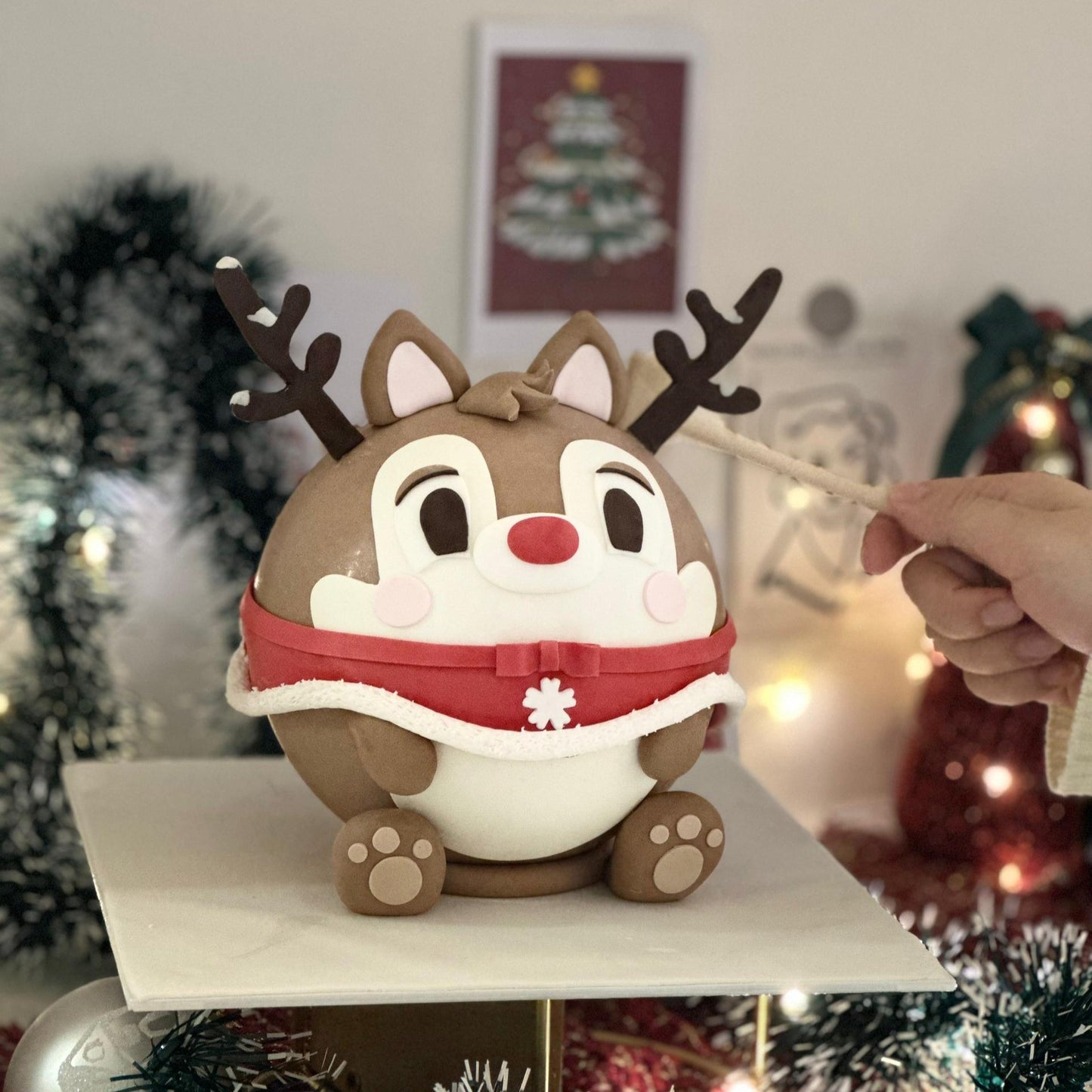 🎄Chubby Deer Pinata Cake 🎄