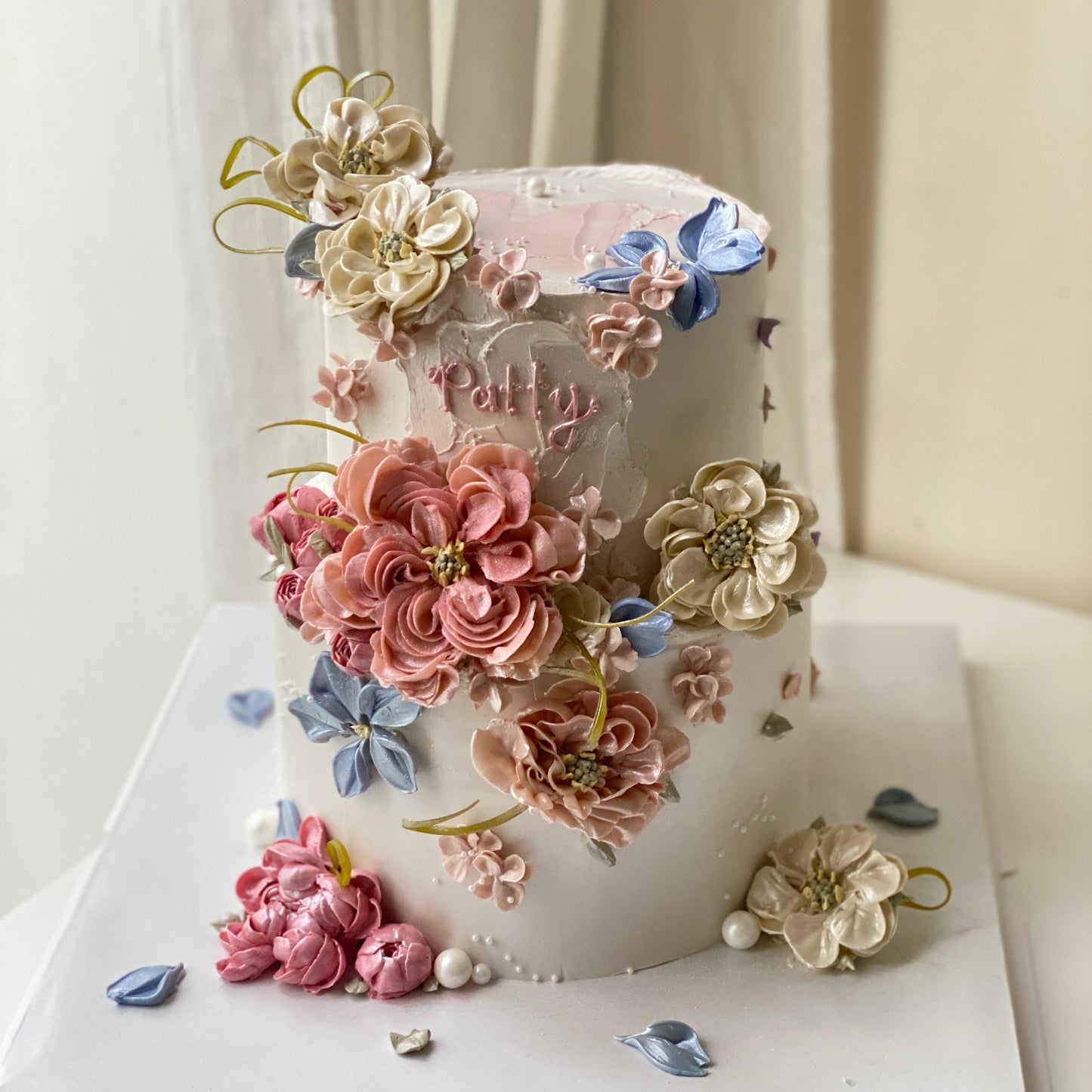 Korea Piping Flower Two Tier Cake