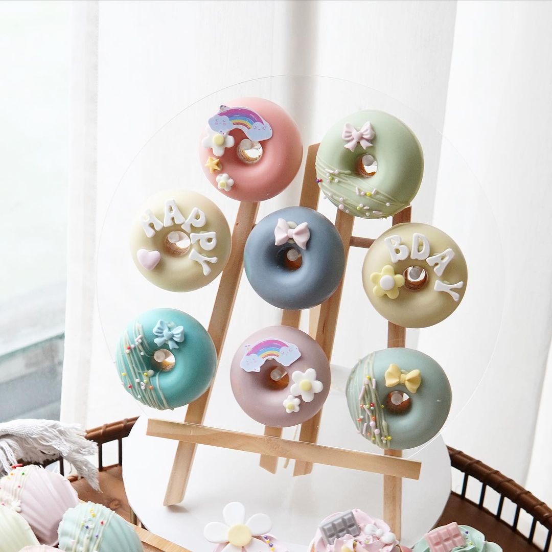 Colorful Donut Design 12pcs